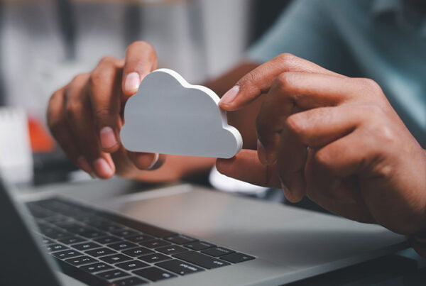 when to use public and private cloud